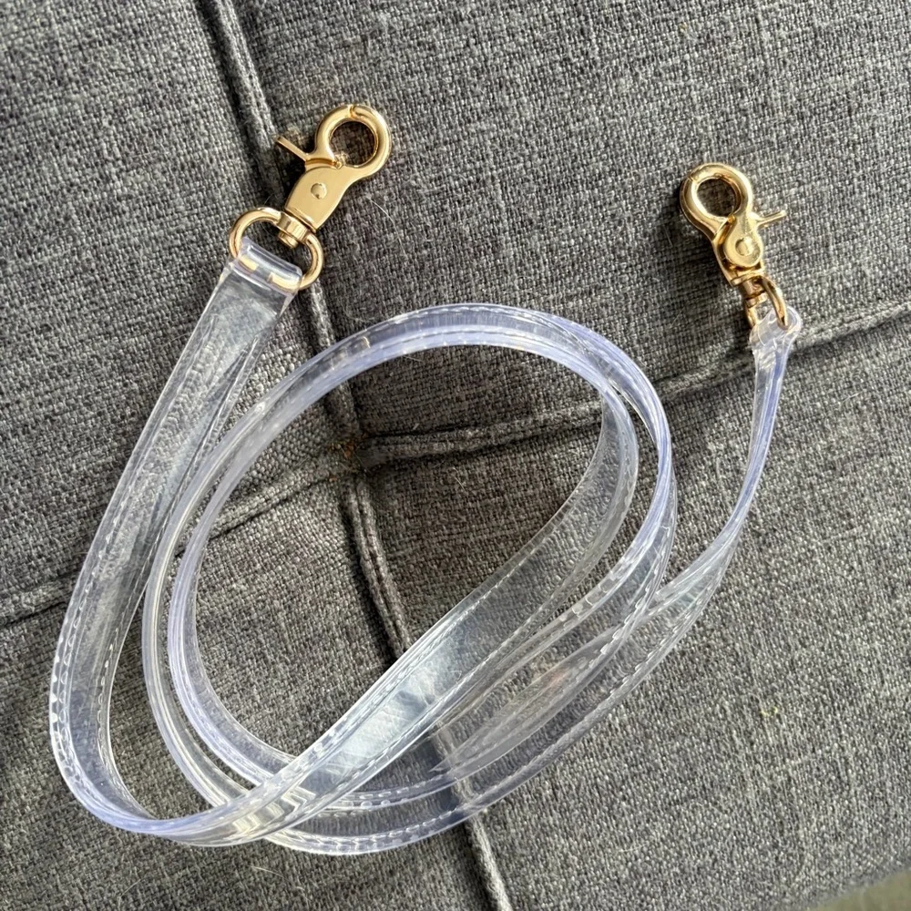 Forever 21 Clear Ribbed PVC Tote with Detachable Strap - Picture 4 of 10